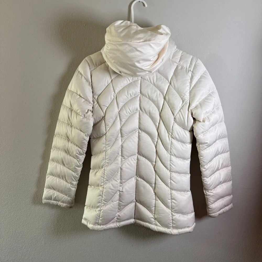 Patagonia Fiona Down‎ Parka Jacket Womens XS Cream Off White Hooded Puffer 28350